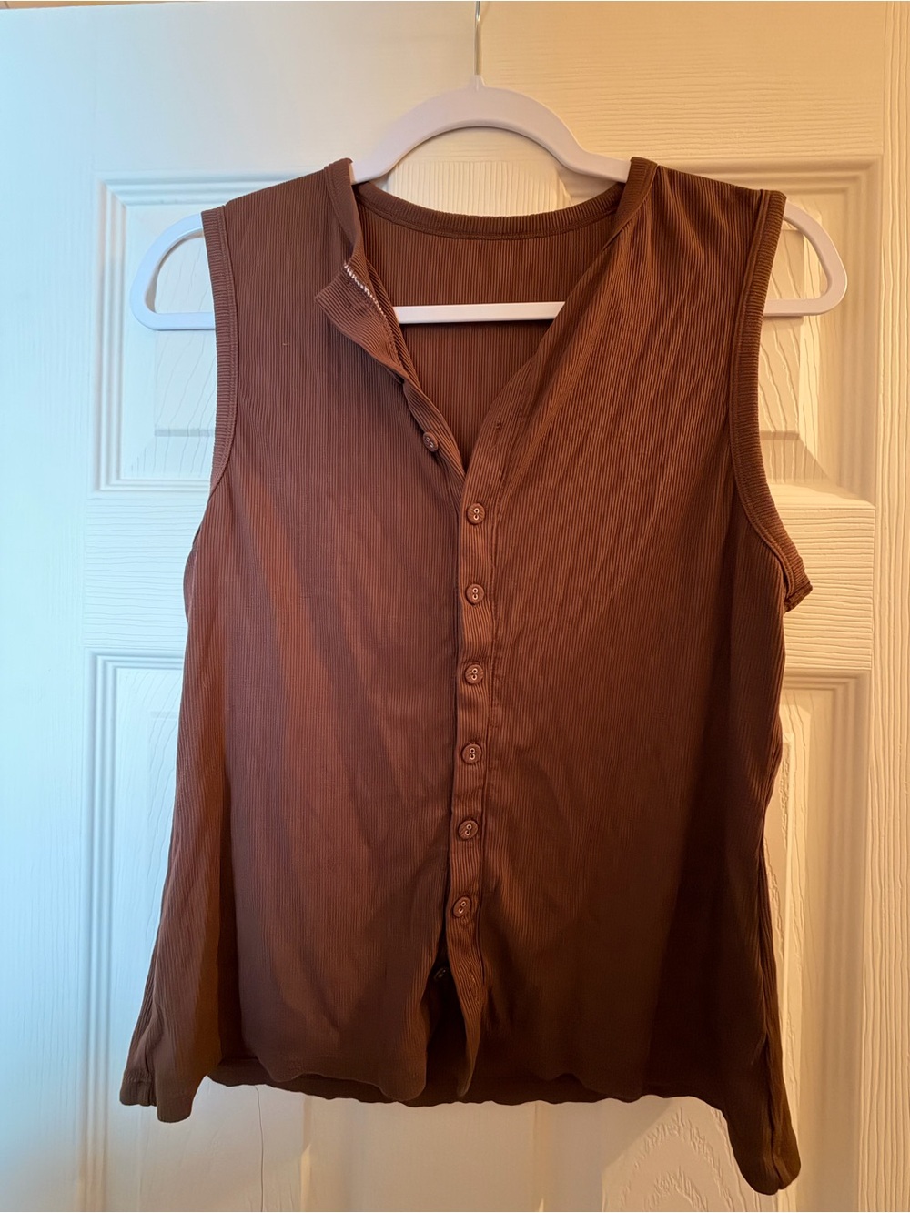 NWOT Brown Ribbed Button Front Sleeveless Tank Top
